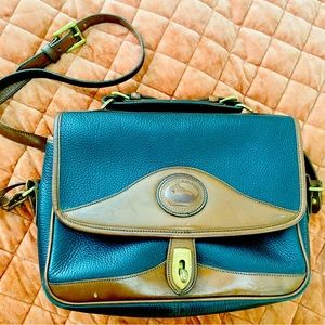 Vintage Dooney & Bourke black/brown leather cross over bag